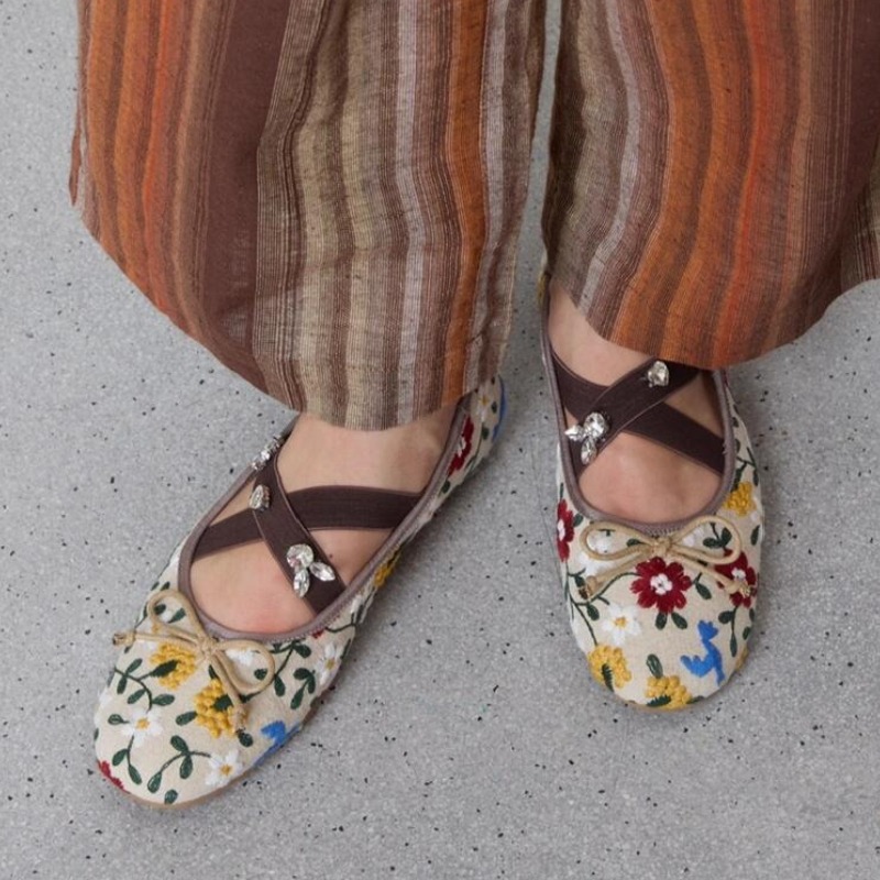 Embroidery Flower Ballet Flats - Women Shoes Brand のレビューと価格