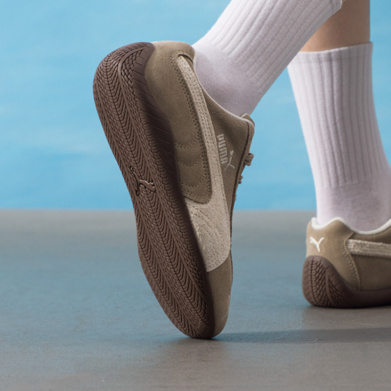 PUMA Women's Winter Speedcat C - Women'S Shoes Puma Speedcat のレビューと価格