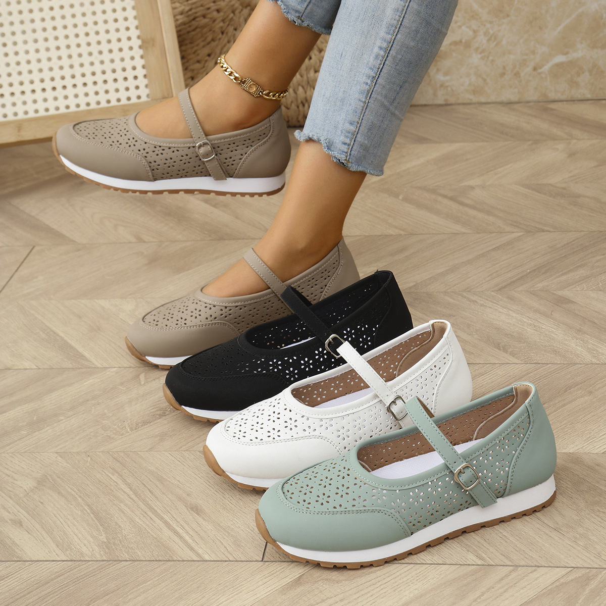 Women's Perforated Sneakers Su - Women Shoes Us To Eu のレビューと価格