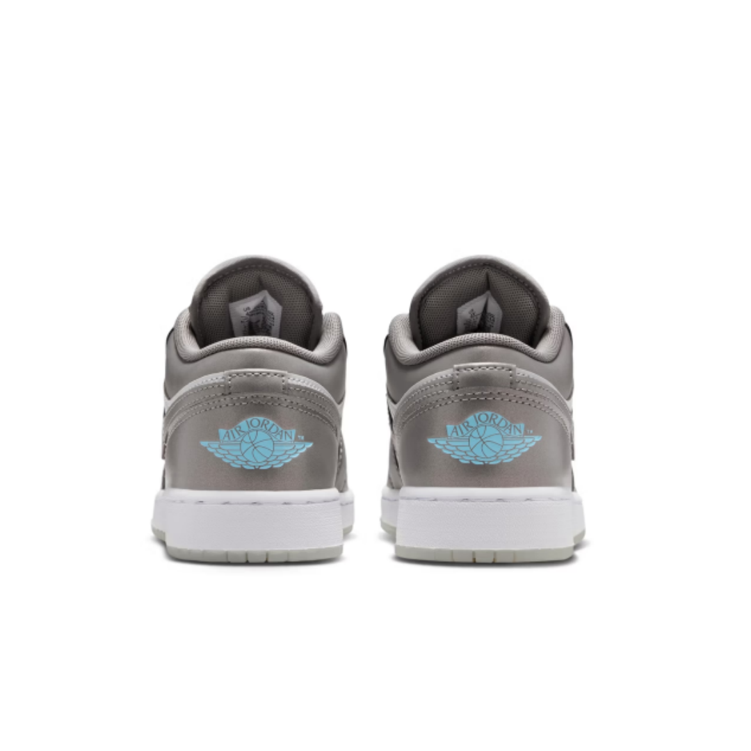 Nike's New Air Jordan 1 Low Se - Women Shoes Qc のレビューと価格