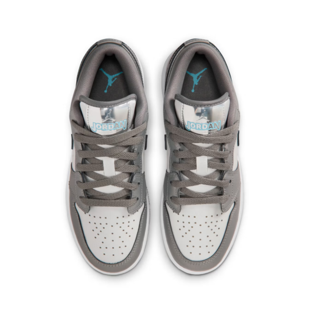 Nike's New Air Jordan 1 Low Se - Women Shoes Qc のレビューと価格