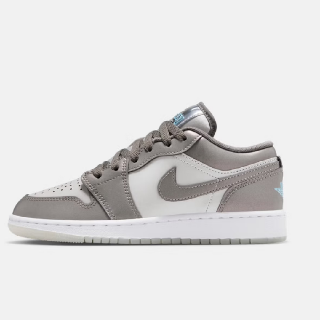 Nike's New Air Jordan 1 Low Se - Women Shoes Qc のレビューと価格