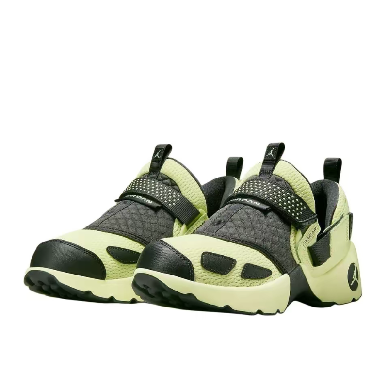 Nike Air Jordan Trunner LX Wom - Women'S Shoes Nike Jordan のレビューと価格