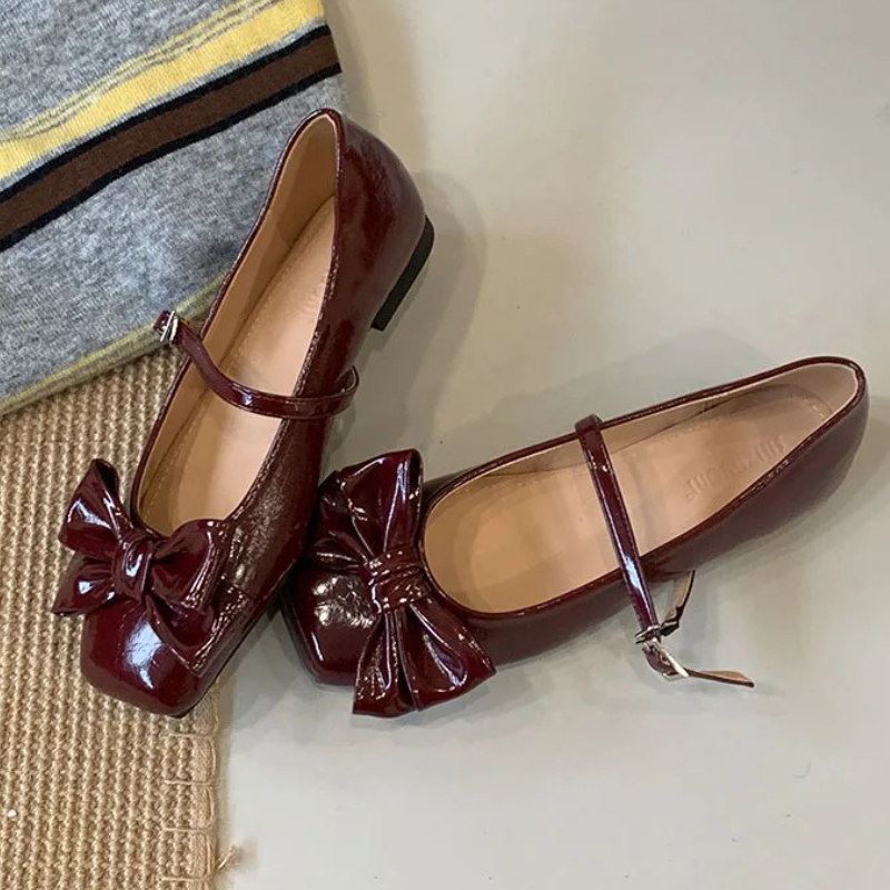 Cute Bowknot Square Toe Design - Women Shoes Brand のレビューと価格
