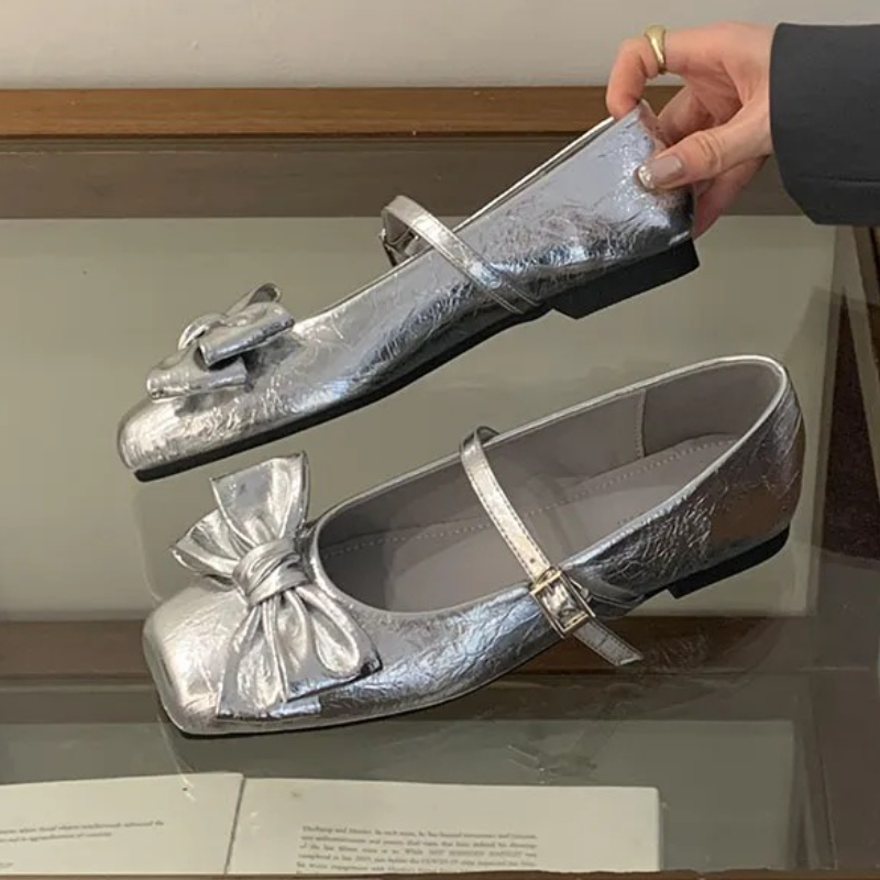 Cute Bowknot Square Toe Design - Women Shoes Brand のレビューと価格