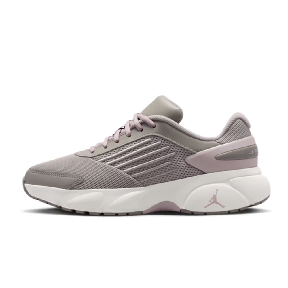 Nike Jordan TRUNNER FLOW: Comf - Women'S Shoes Nike Jordan のレビューと価格
