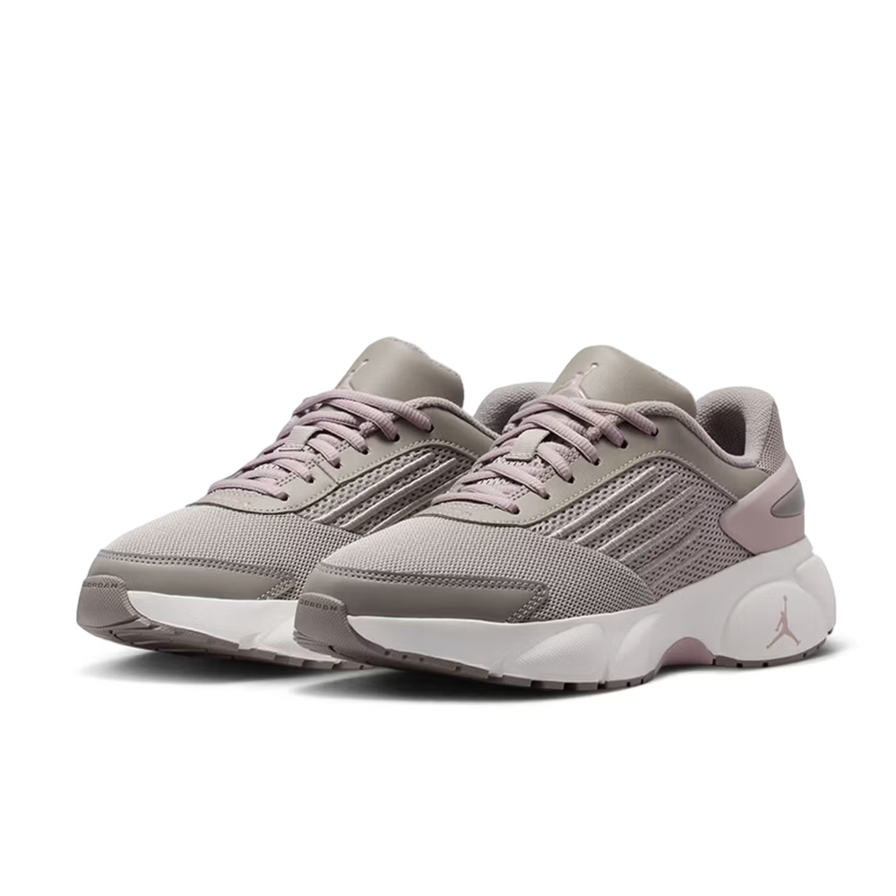 Nike Jordan TRUNNER FLOW: Comf - Women'S Shoes Nike Jordan のレビューと価格